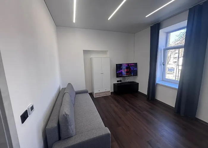 Modern Flat In Centre, Self Check-In, Free Parking